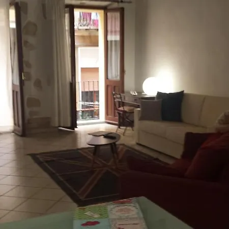 Via Napoli 68 Appartement